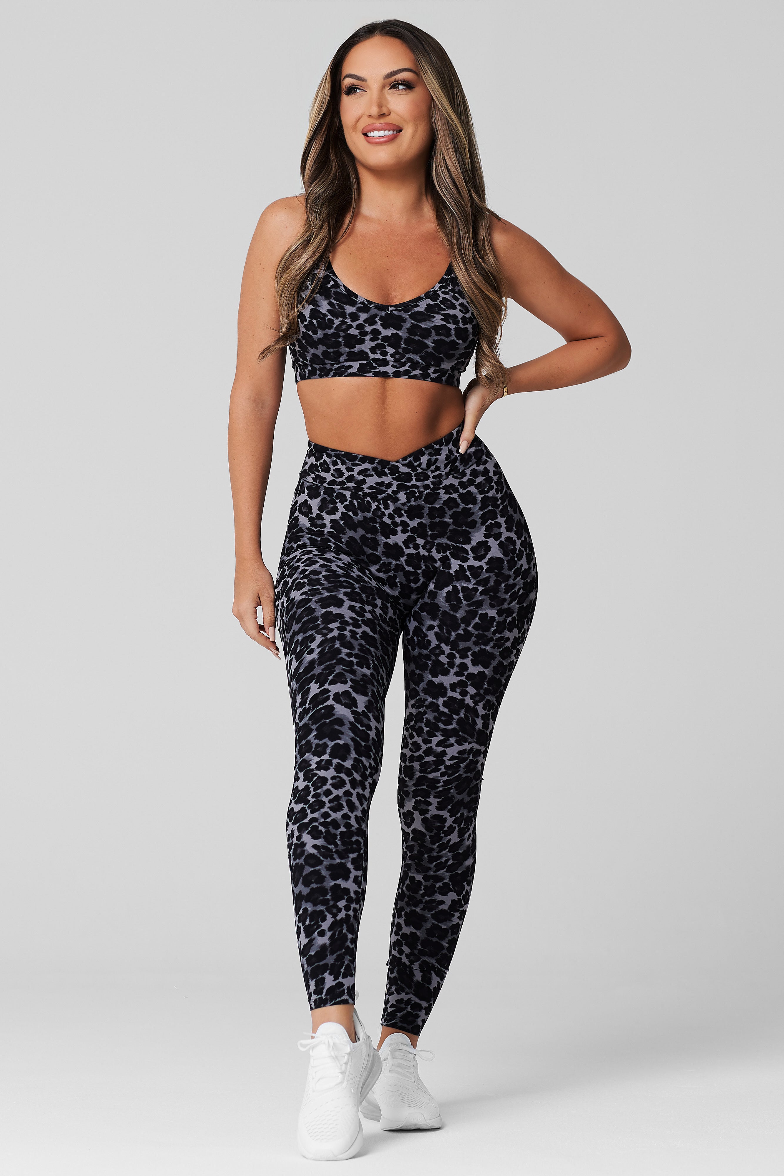 Fierce V-Cut Scrunch Legging