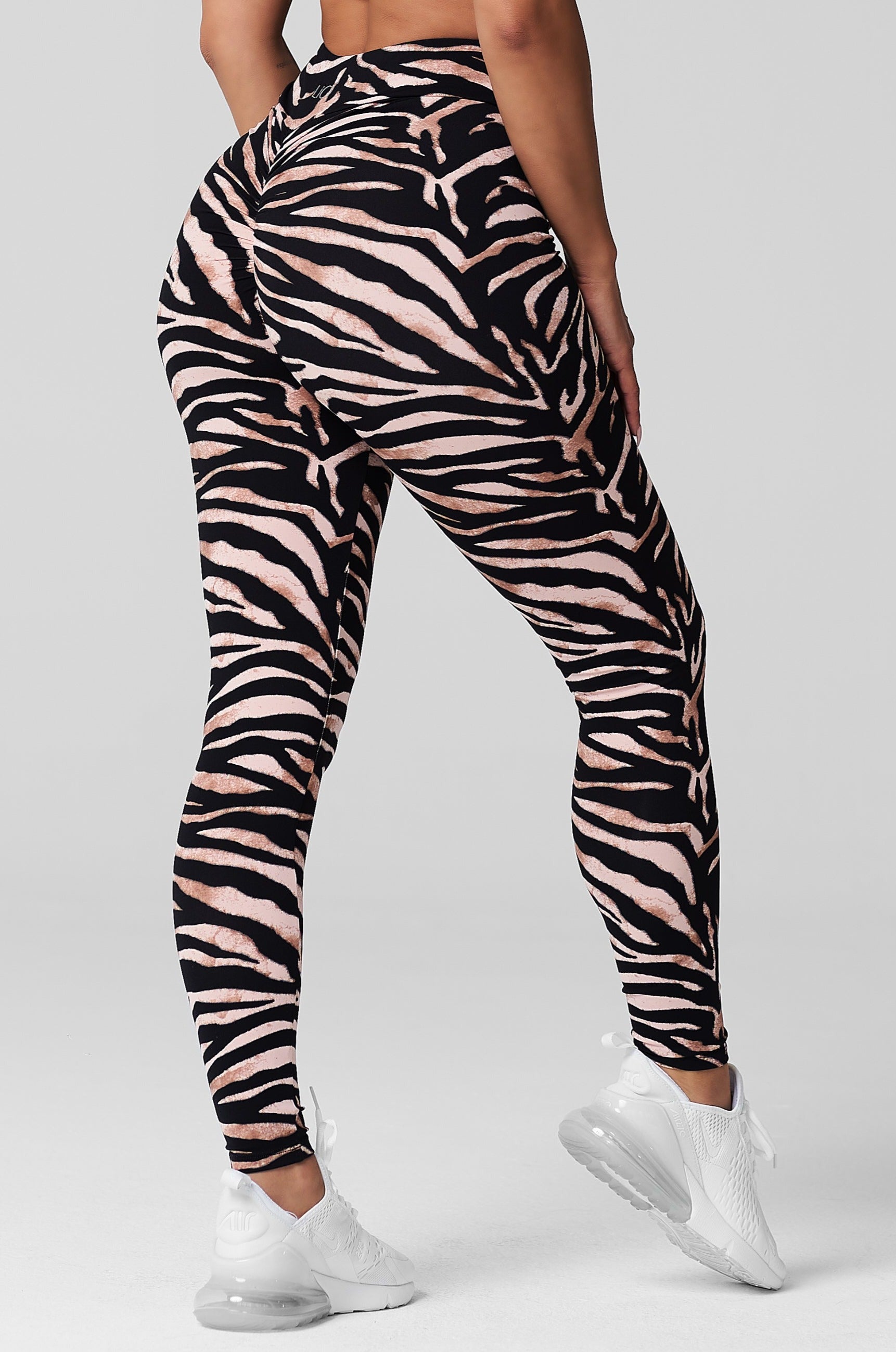 Unleashed High Waist Scrunch Legging
