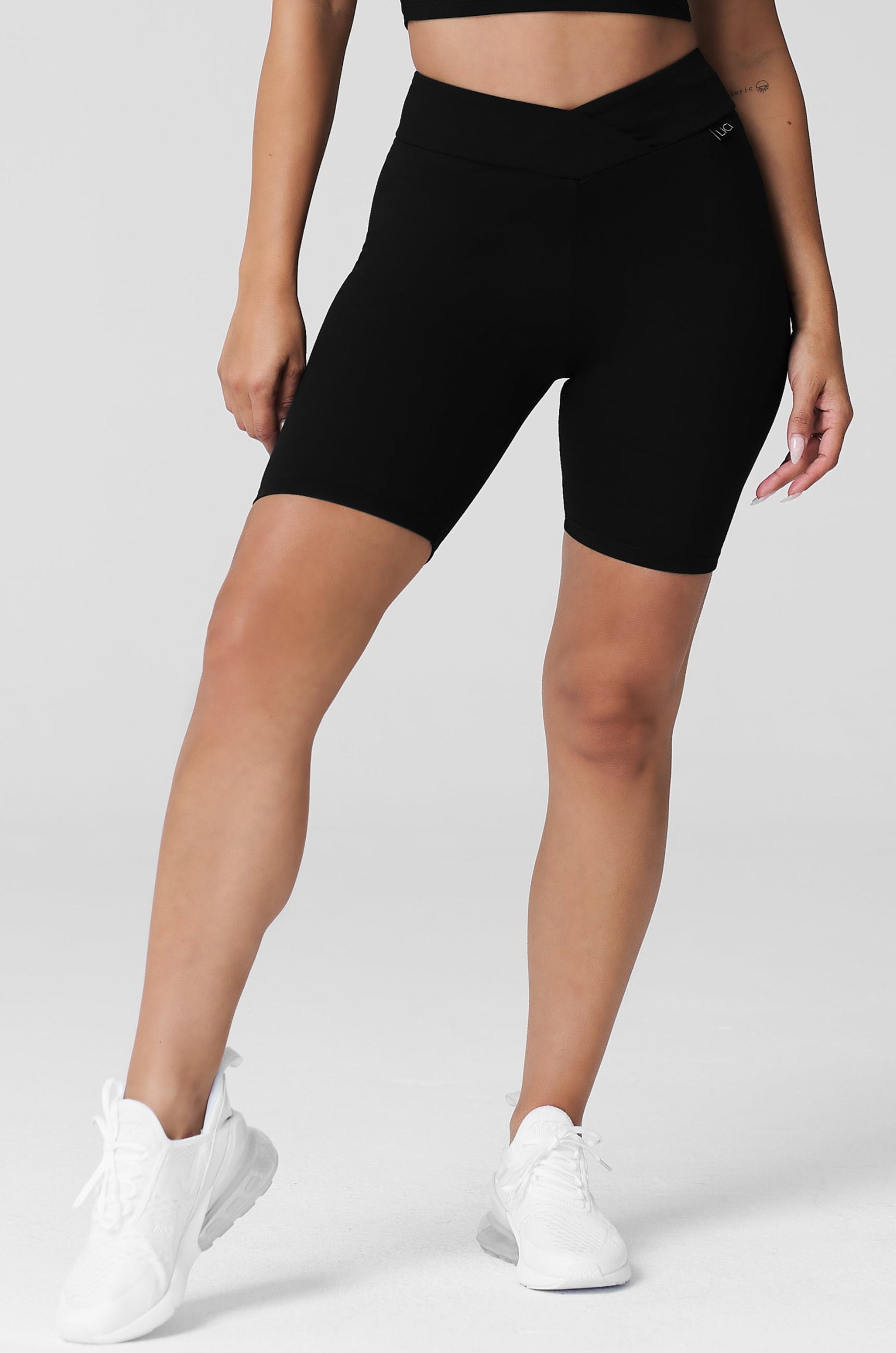 Black V-Cut Scrunch Biker Short