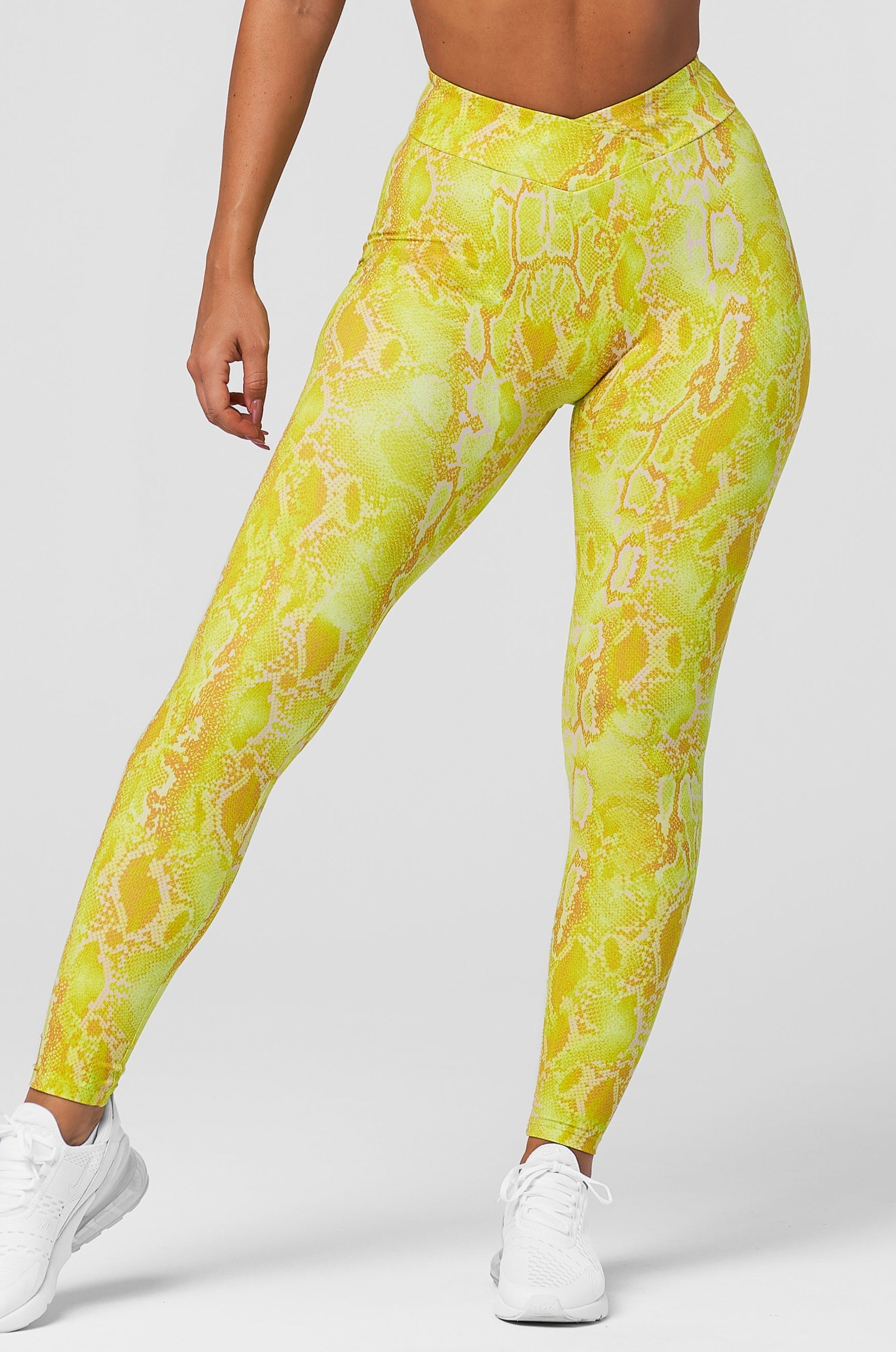 Sol V-Cut Scrunch Legging