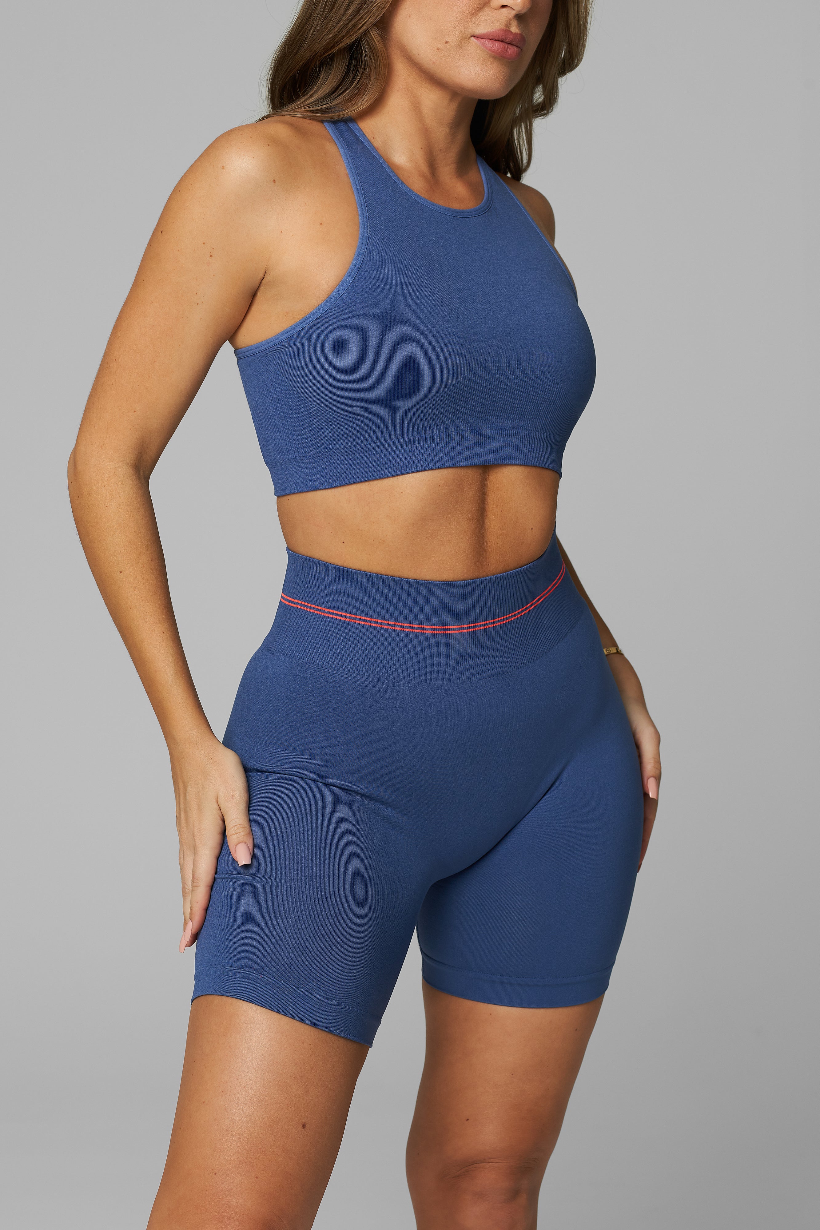 Peak True Form Seamless High Neck Bra