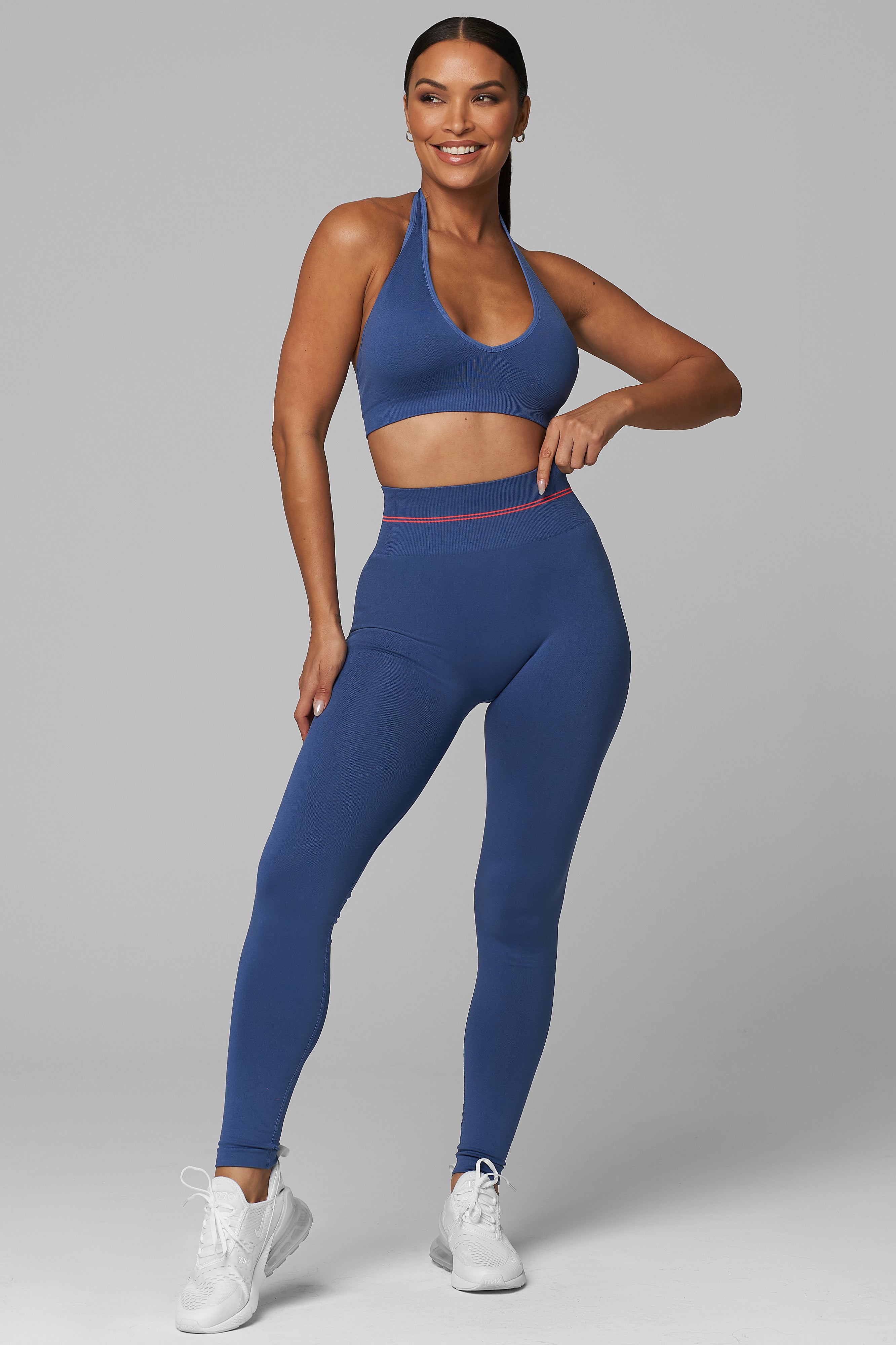 Peak True Form Seamless Halter Bra