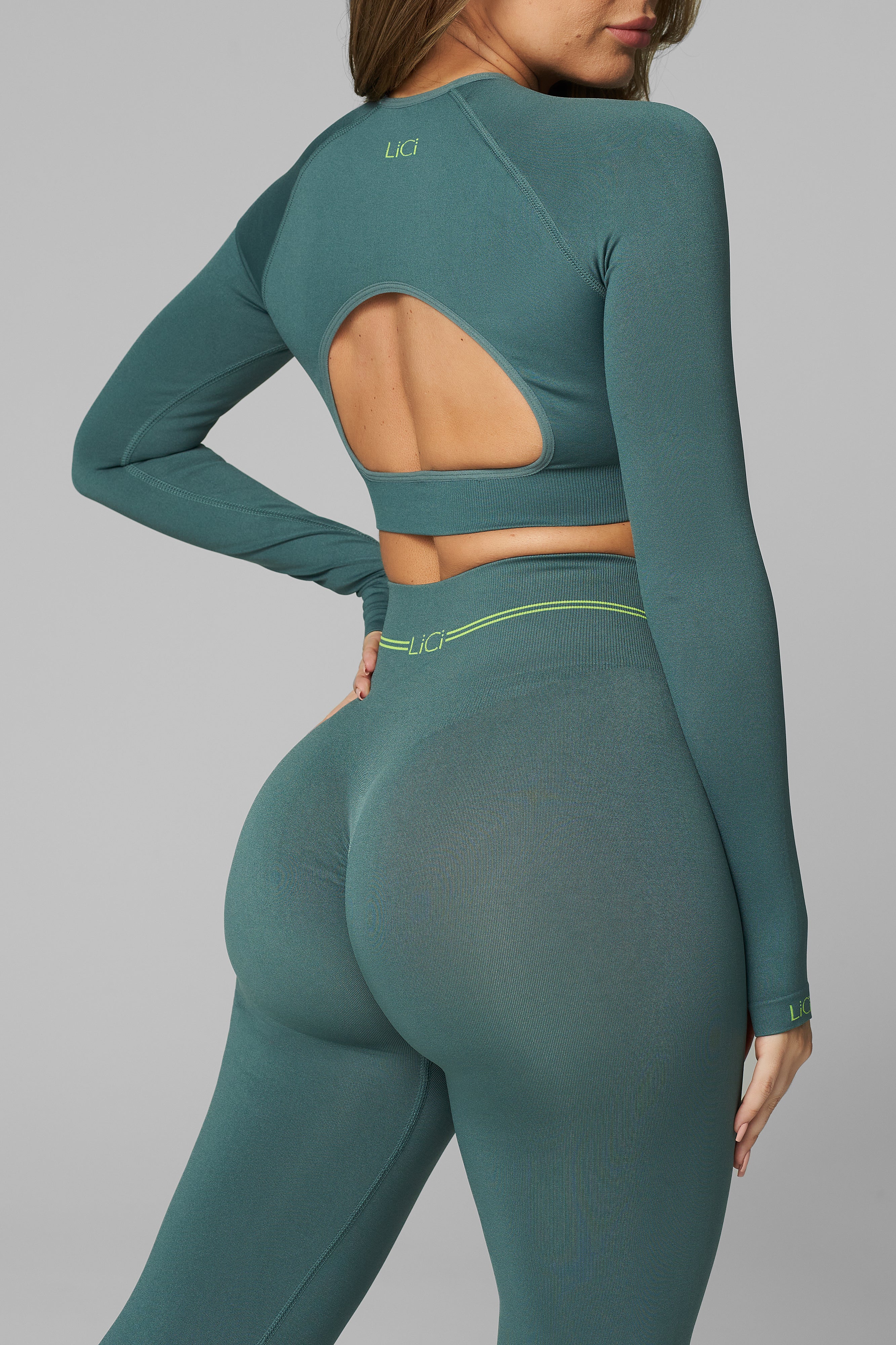 Pine True Form Seamless Long Sleeve