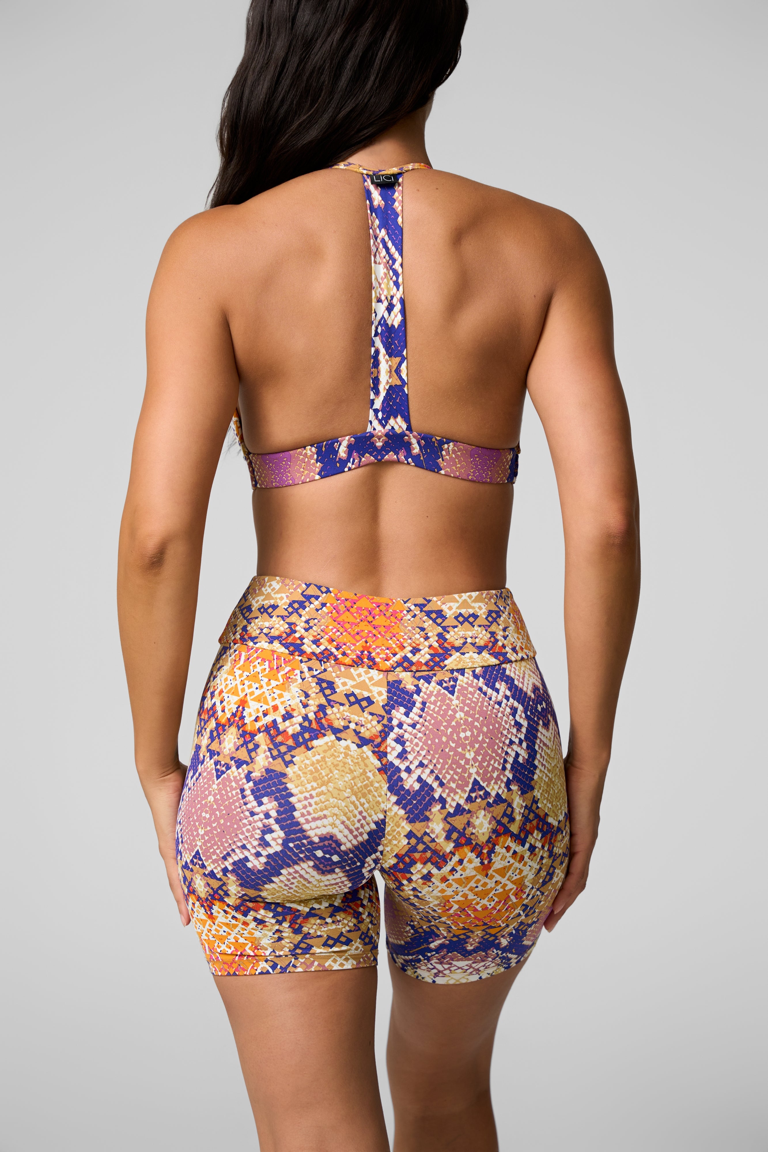 Chakra Regular Short