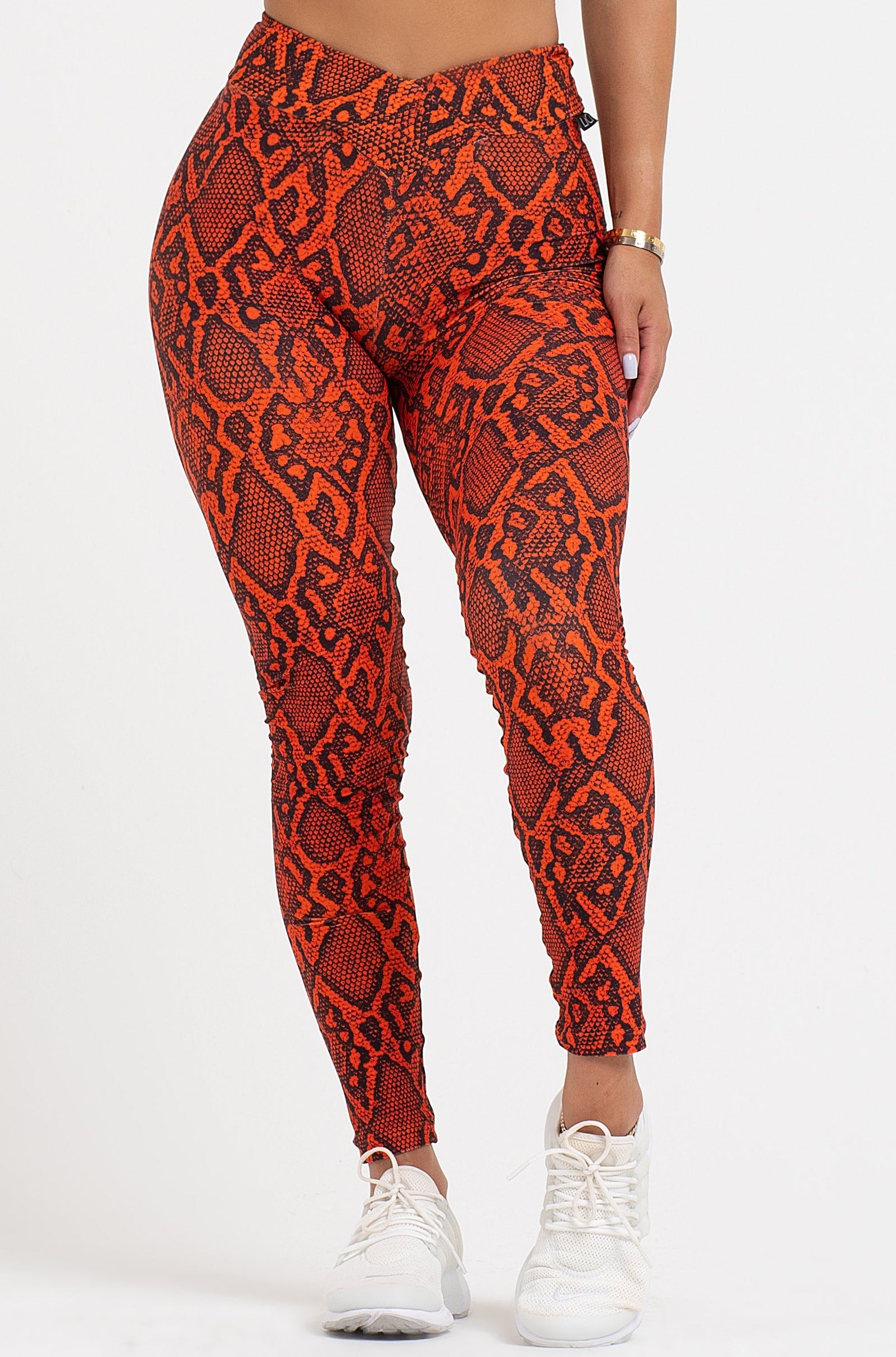 Venom V-Cut Scrunch Legging