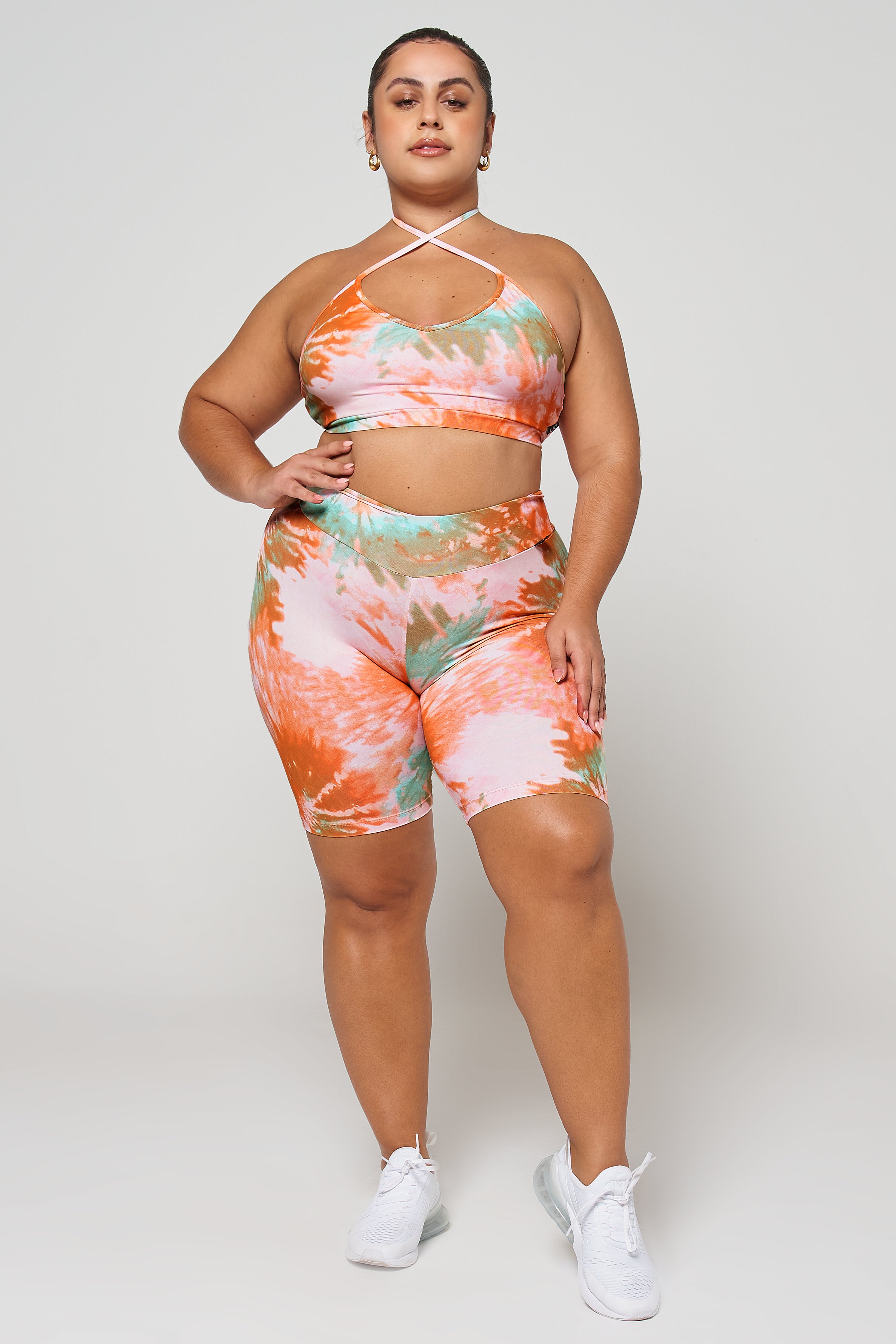LiCi Fit Bloom Convertible Bra & Bloom High Waist Scrunch Biker Shorts