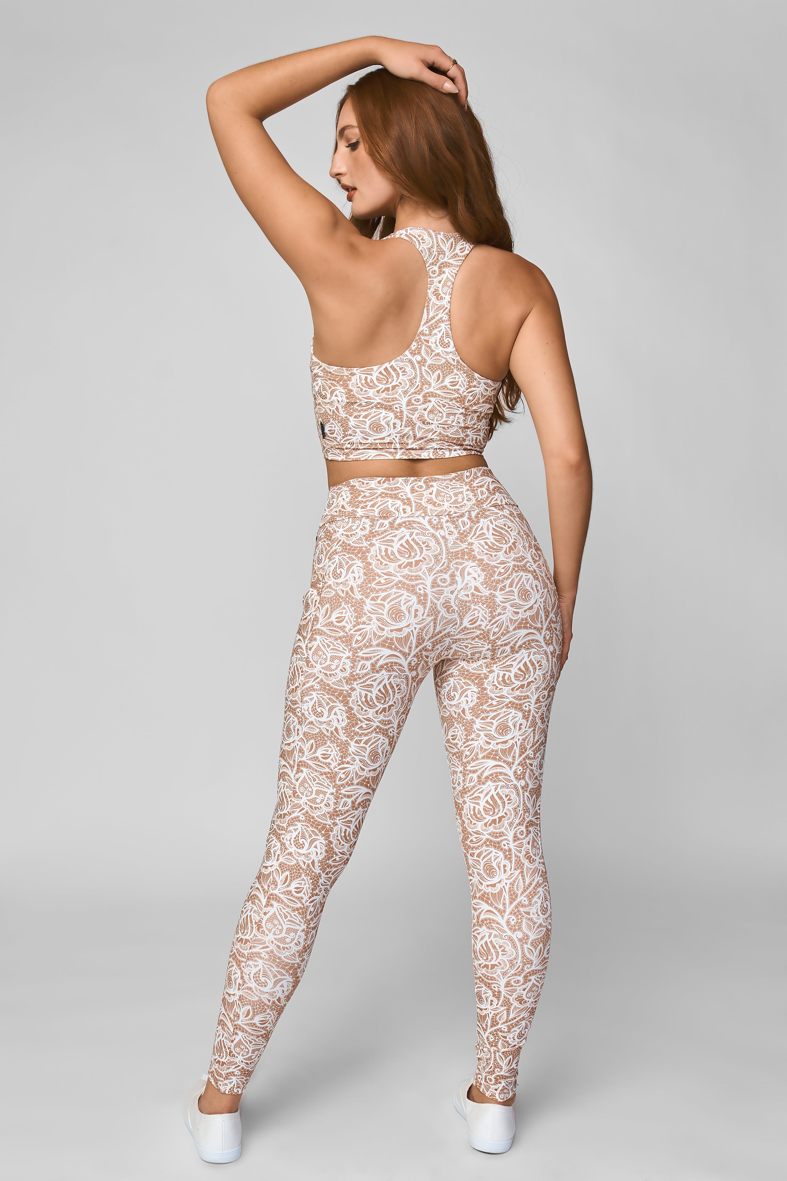 Capri Built-In V-Tank Crop Top