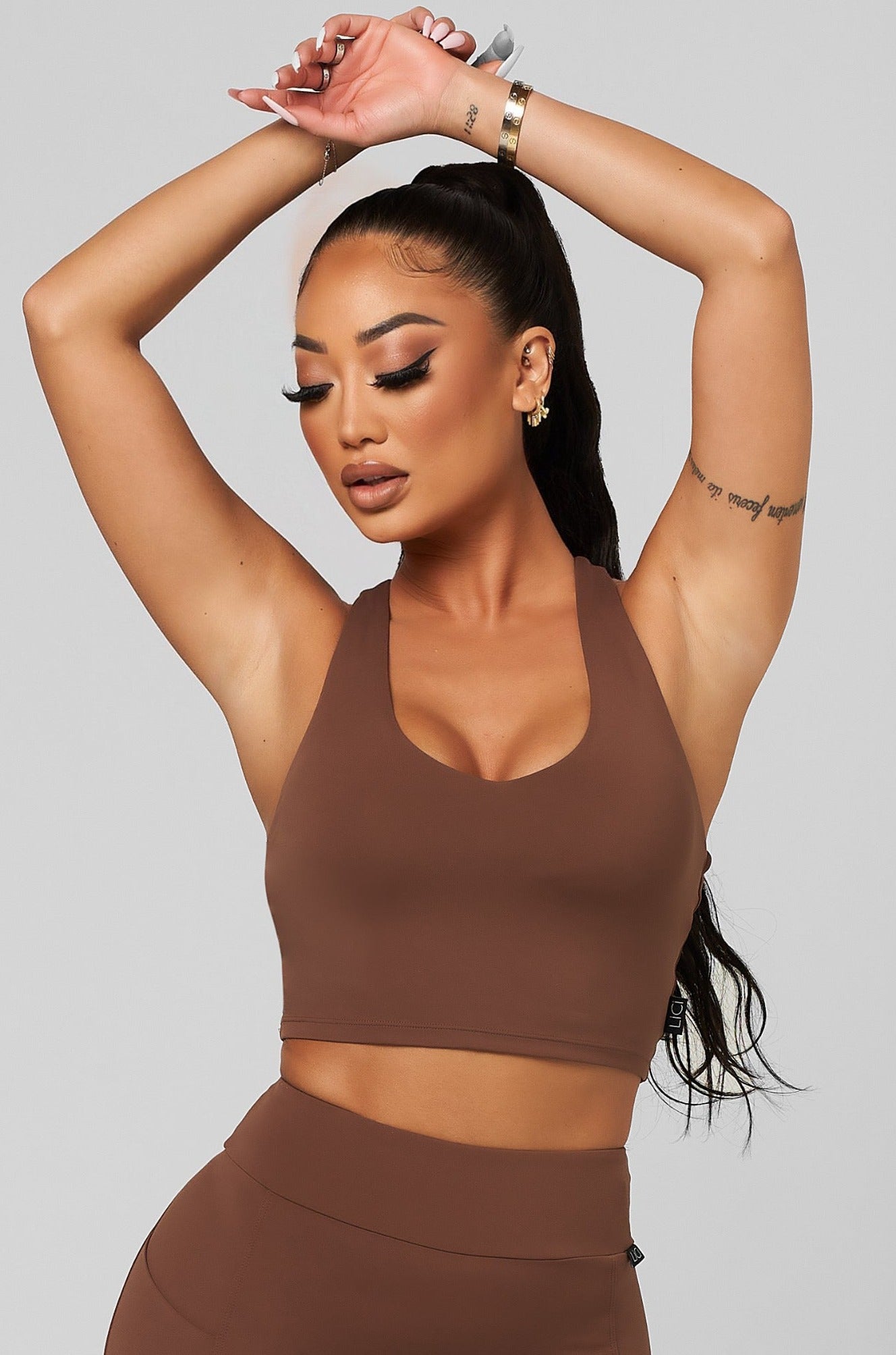 Cinnamon Built-In V-Tank Crop Top