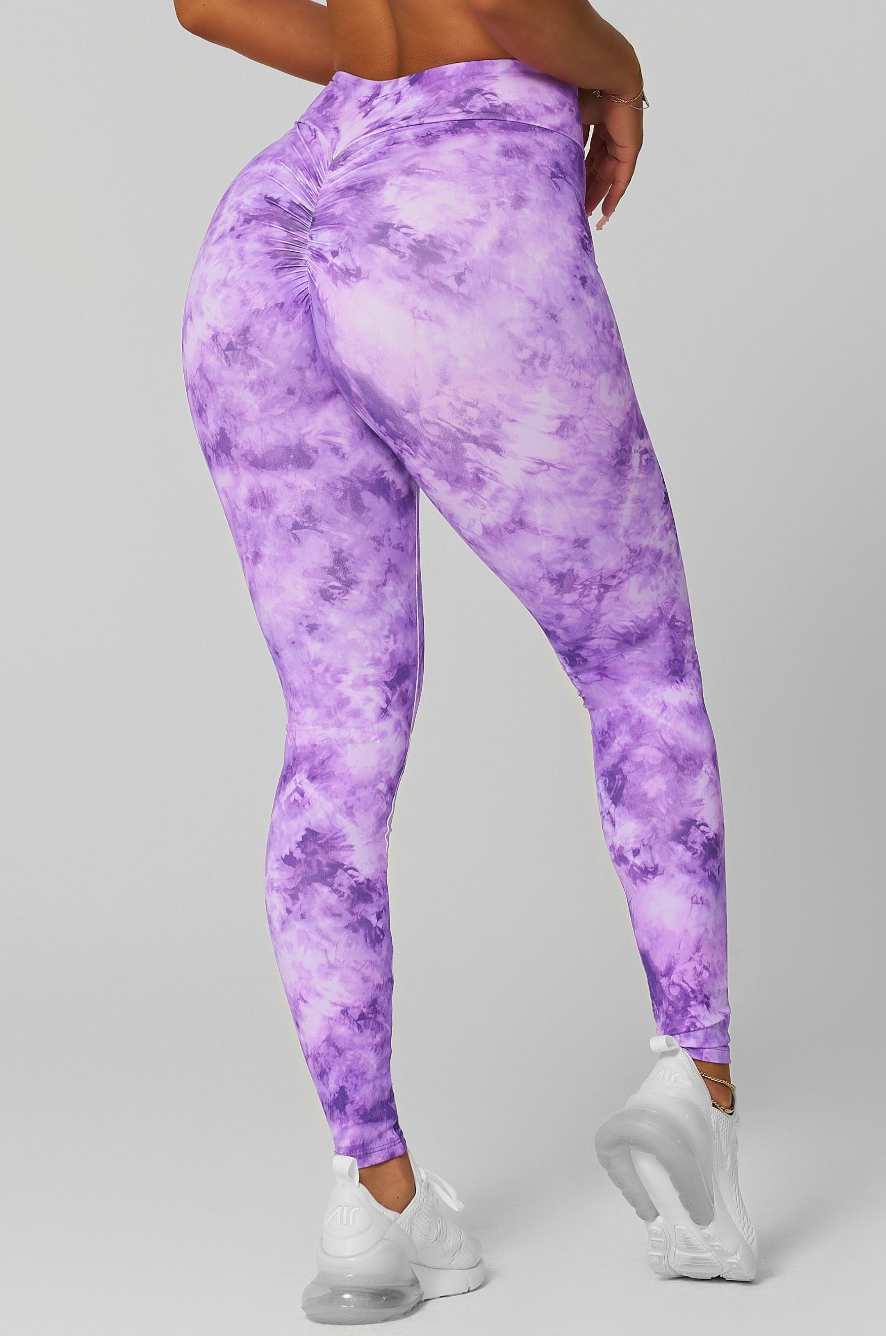 Groove V-Cut Scrunch Legging