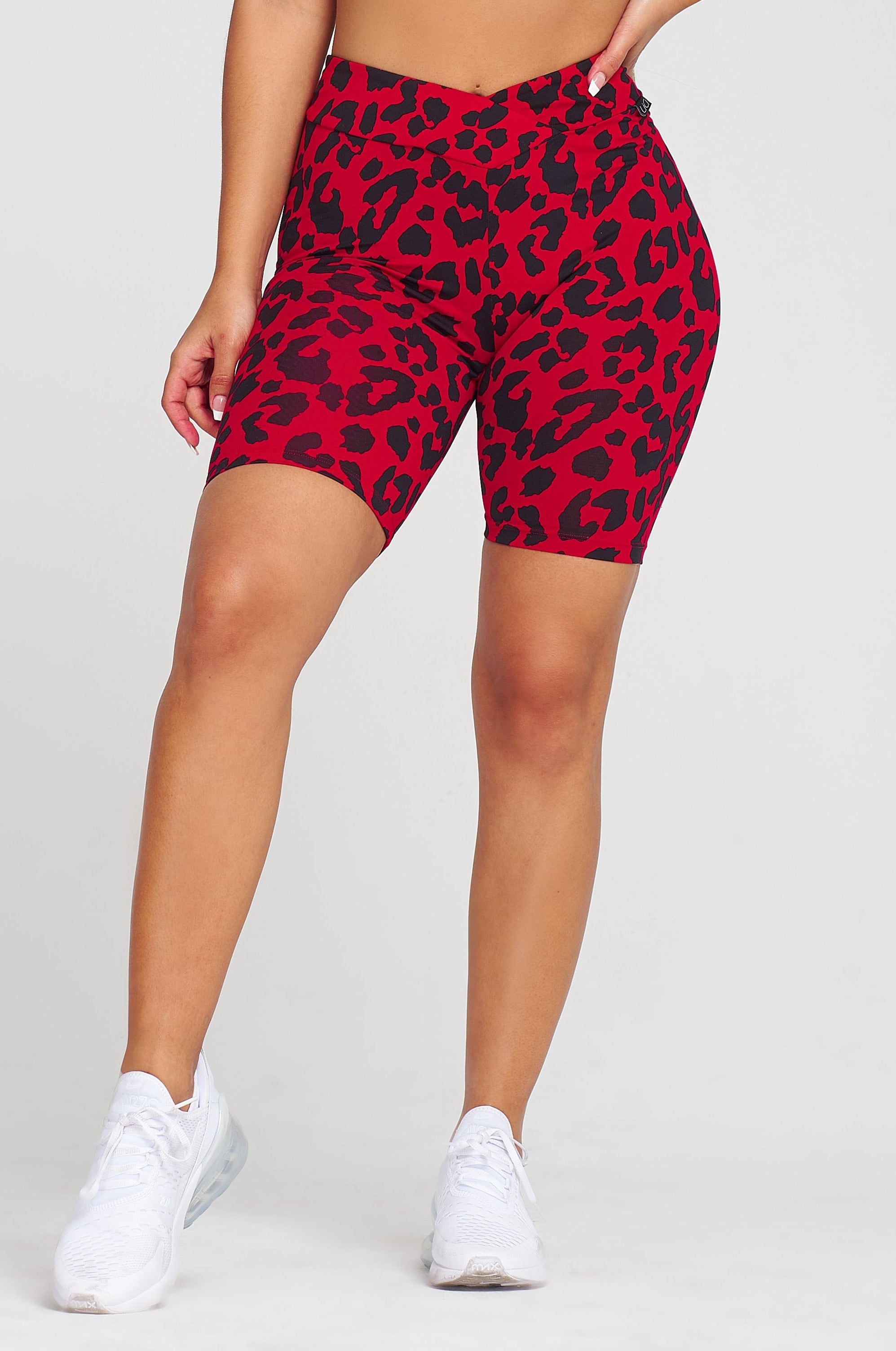 LiCi Fit Amore V-Cut Scrunch Biker Shorts