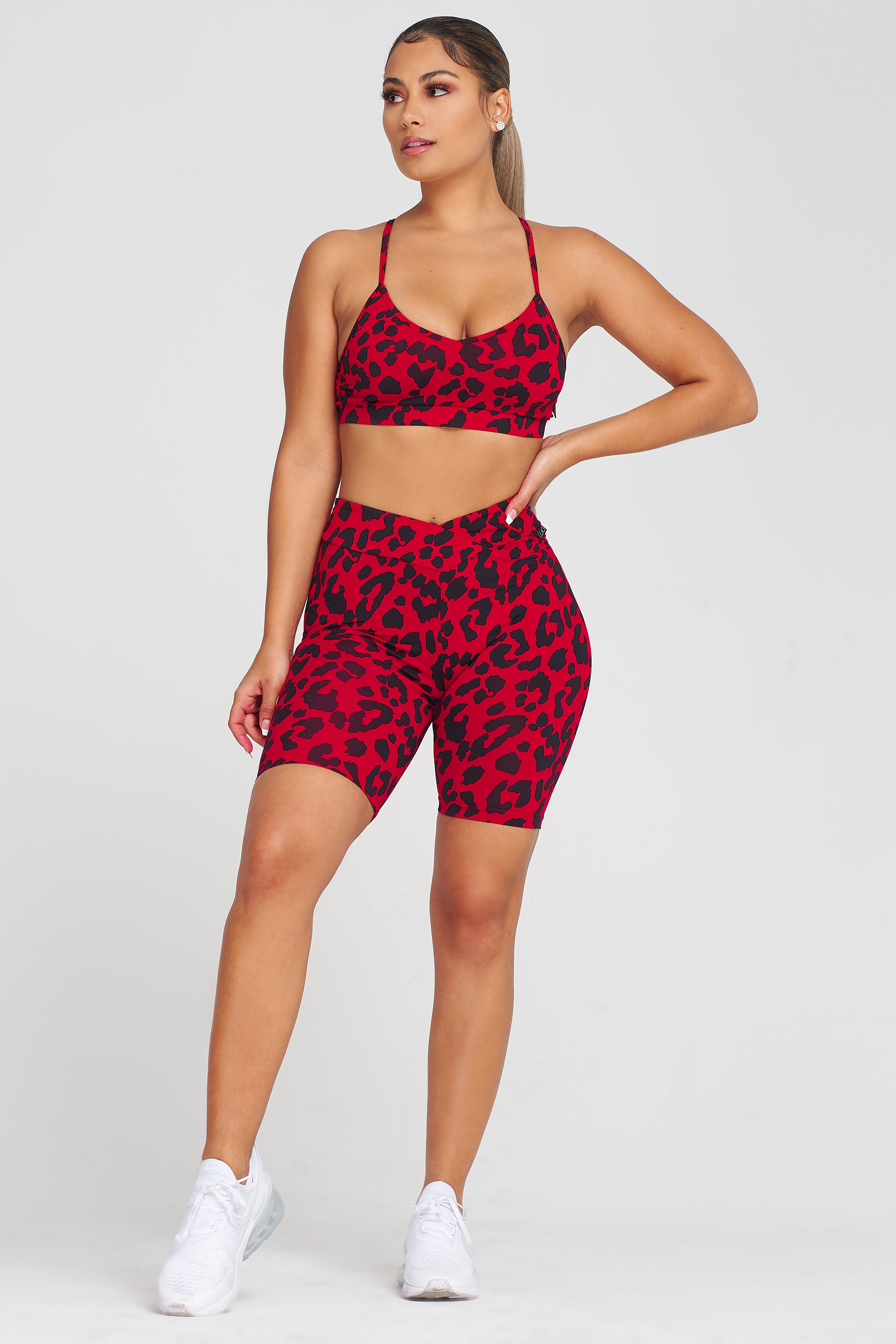 LiCi Fit Amore V-Cut Scrunch Biker Shorts & Amore Convertible Bra