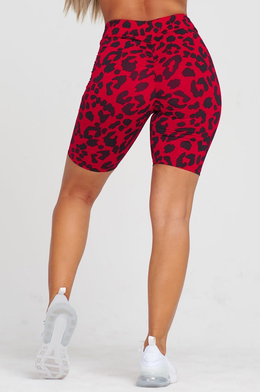 LiCi Fit Amore V-Cut Scrunch Biker Shorts