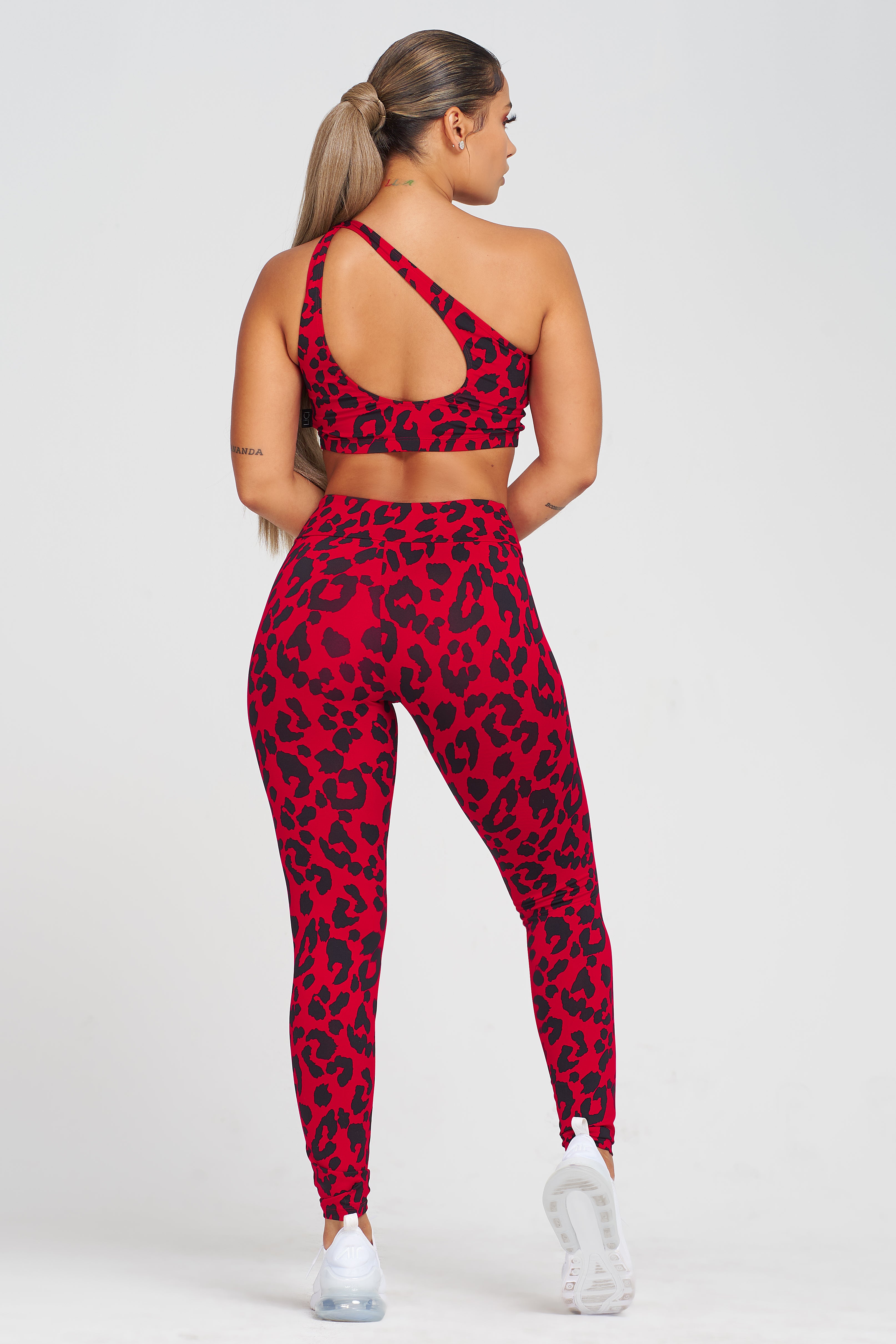 LiCi Fit Amore Regular Leggings and One Shoulder Bra