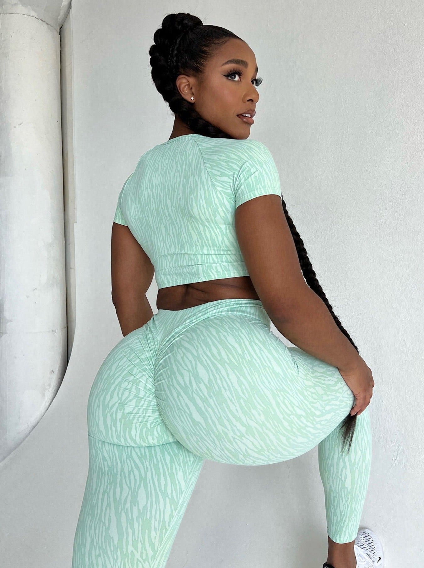 Mint Zebra High Waist Scrunch Legging