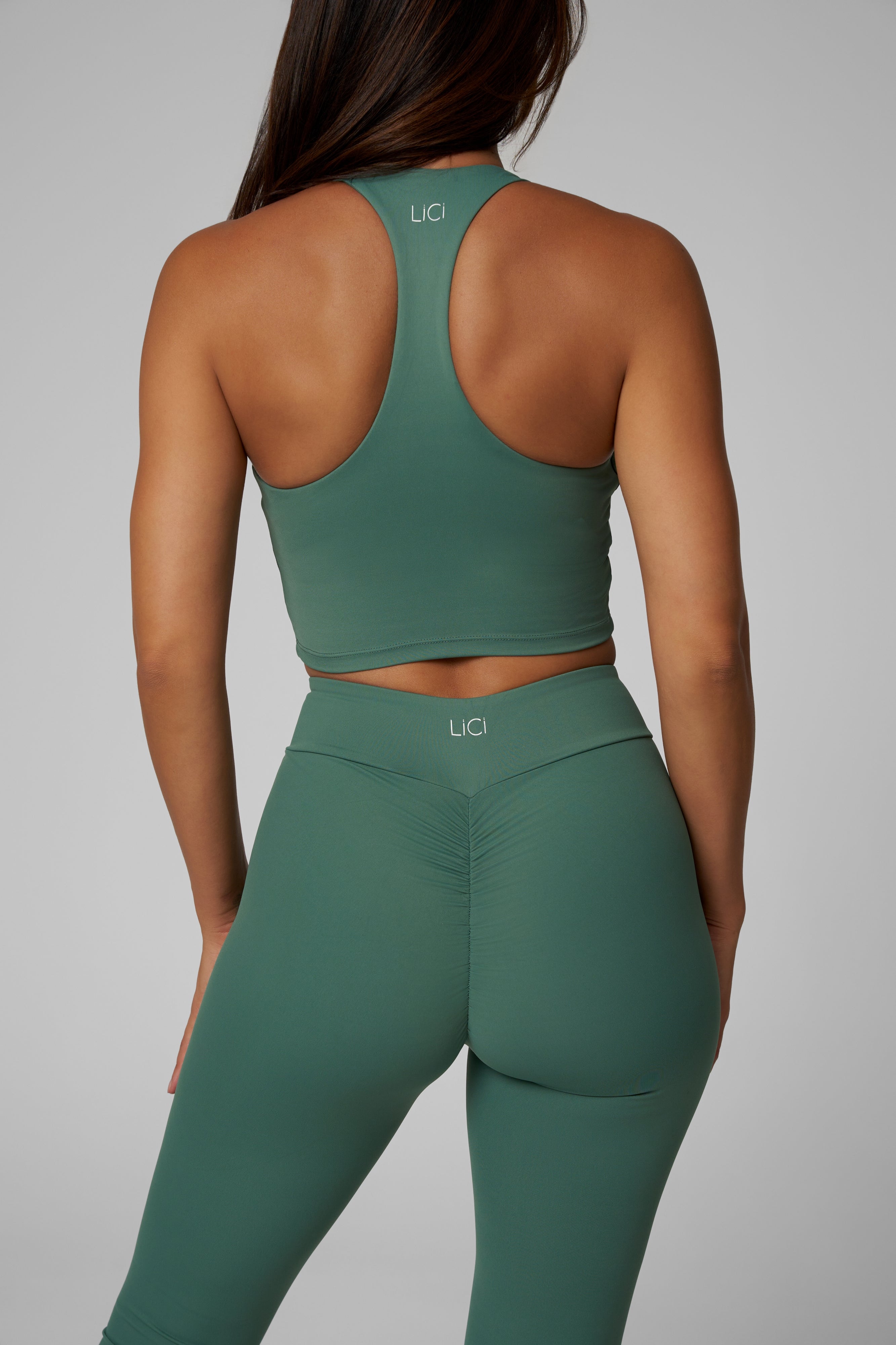 Juniper V-Cut Scrunch Legging