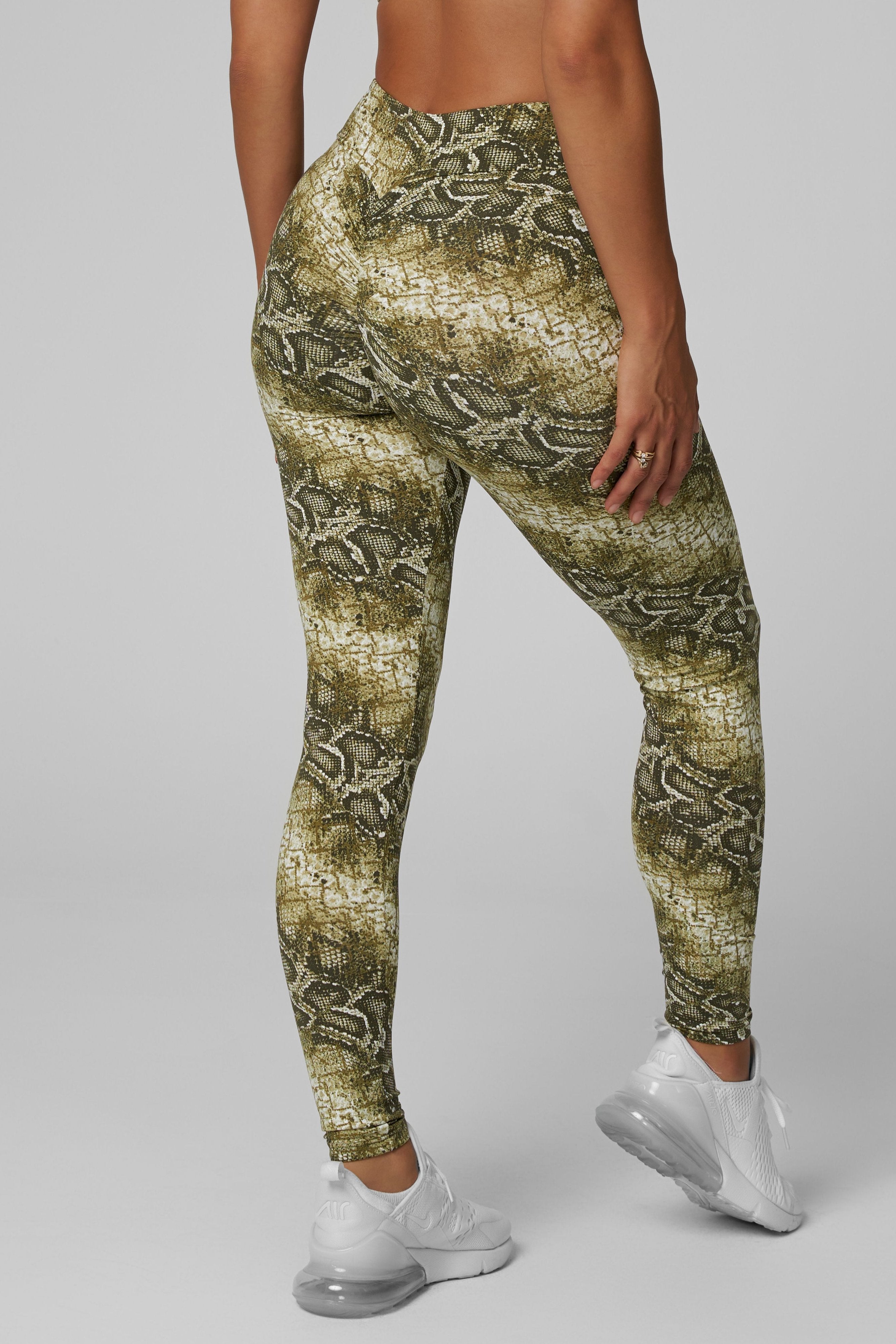 Abundance High Waist Scrunch Legging