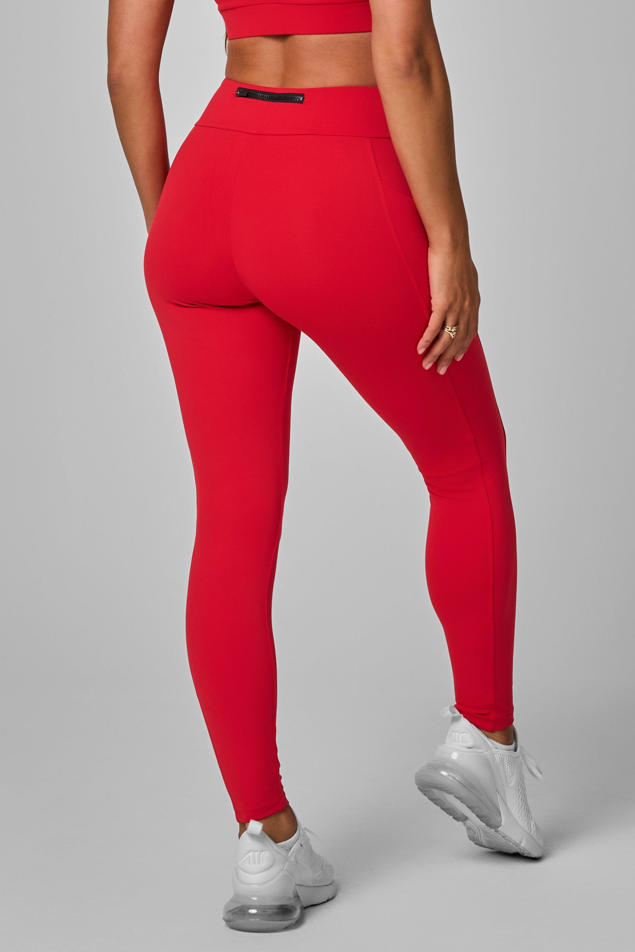 Vixen Zipper Pocket Legging